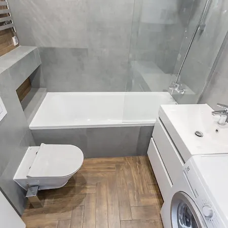 Apartment простора віп на вулиці під голоском 15 б *