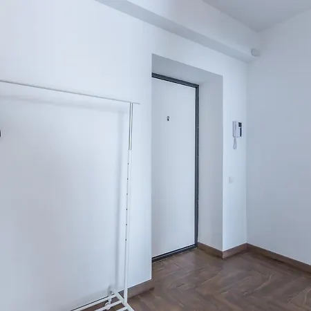 простора віп на вулиці під голоском 15 б Apartment