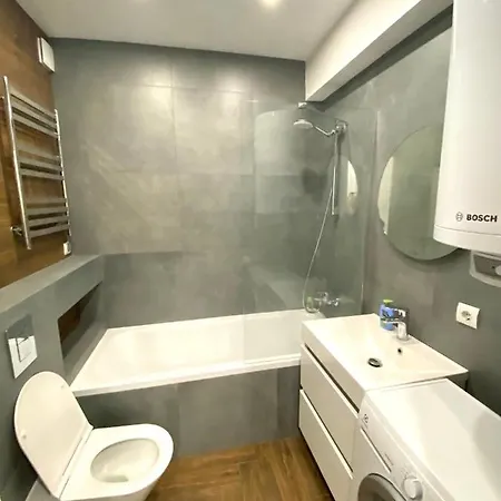 пенхауз в новобудові на вулиці під голоском 15-б Апартаменти *