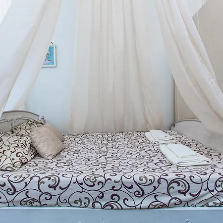 пенхауз в новобудові на вулиці під голоском 15-б Апартаменти Львів