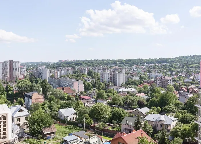 простора віп на вулиці під голоском 15 б * Lviv