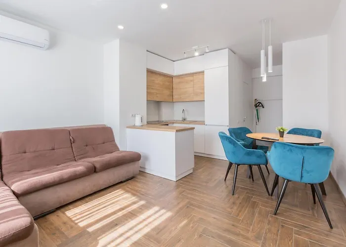 простора віп на вулиці під голоском 15 б * リヴィウ