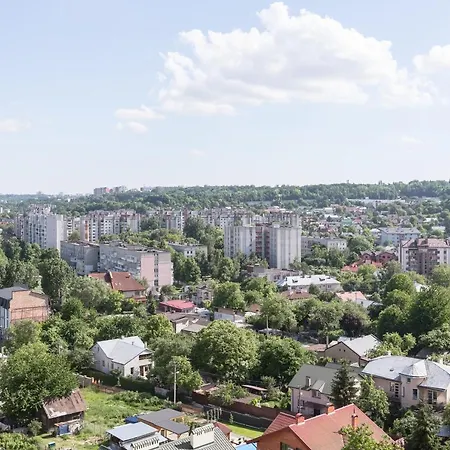 простора віп на вулиці під голоском 15 б * לבוב